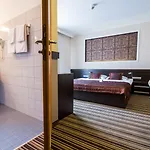 Diament Plaza Hotel 4*