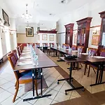 Diament Plaza