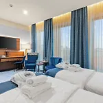 Diament Plaza Hotel 4*