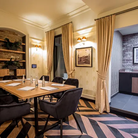 Diament Plaza Hotel 4*