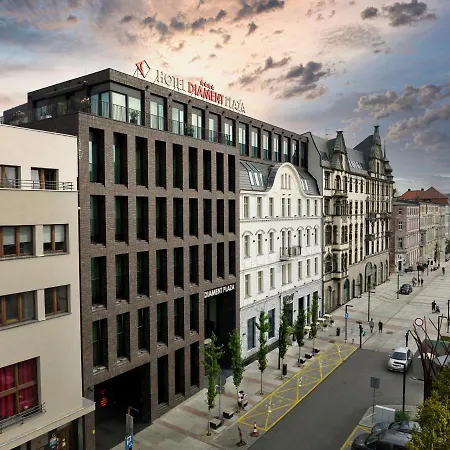 Diament Plaza 4*