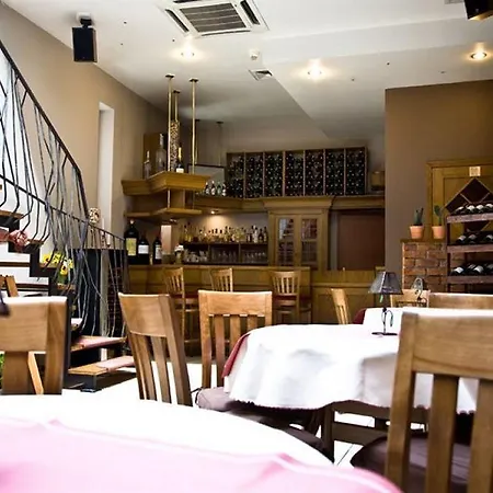 מלון Diament Plaza
