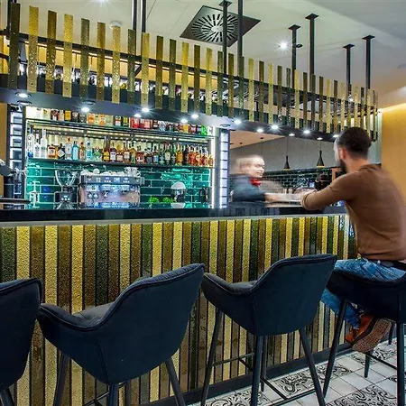 Diament Plaza Hotel 4*