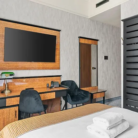 Hotel Diament Plaza