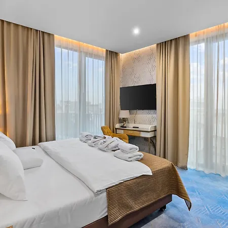Diament Plaza Hotel 4*