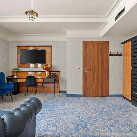 Hotel Diament Plaza 4*