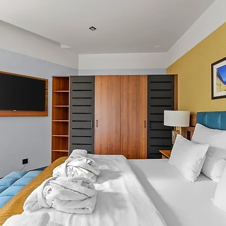 Diament Plaza Hotel