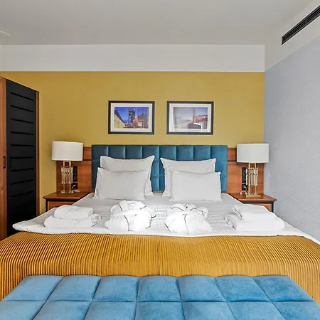 Diament Plaza 4*