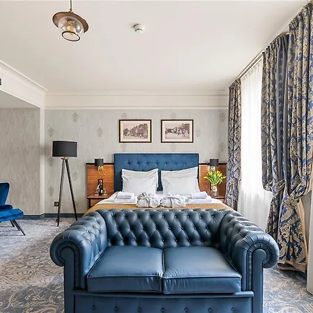 Diament Plaza Hotel 4*