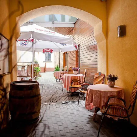 Diament Plaza Hotell