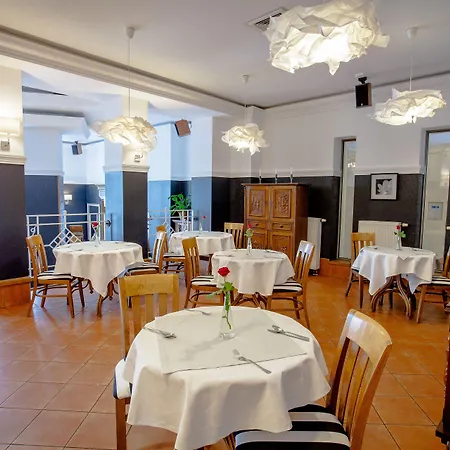 Ξενοδοχείο Diament Plaza