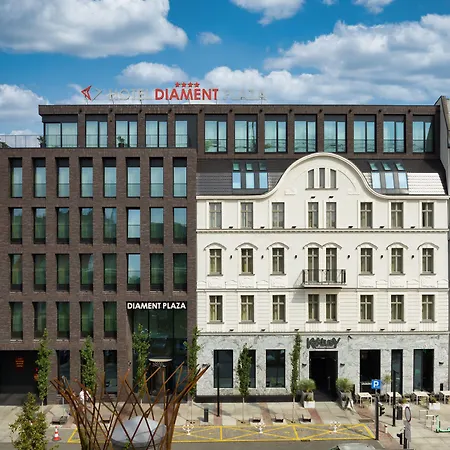 Diament Plaza 4*
