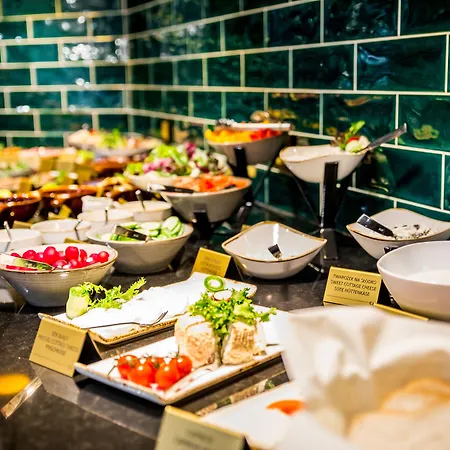 Diament Plaza 4* Κατοβίτσε