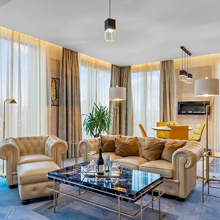 Hotel Diament Plaza 4*