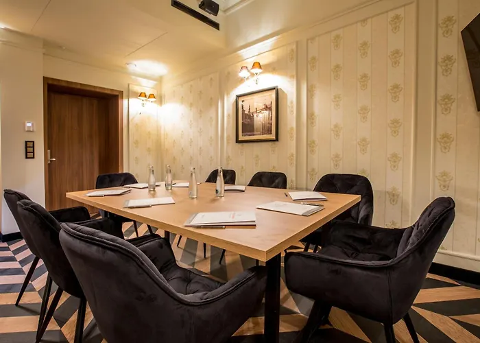 Diament Plaza Hotel 4*