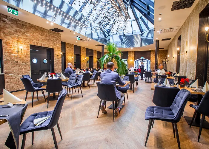 Hotel Diament Plaza 4*