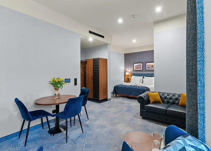 Hotel Diament Plaza 4*