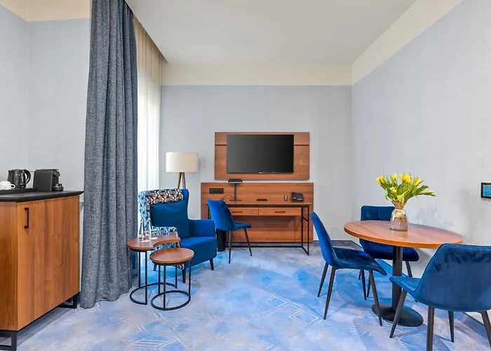 Diament Plaza Hotel 4*