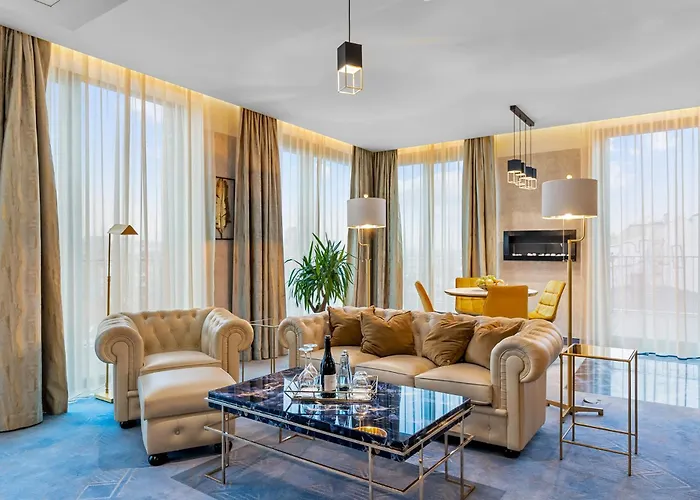 Hotel Diament Plaza 4*